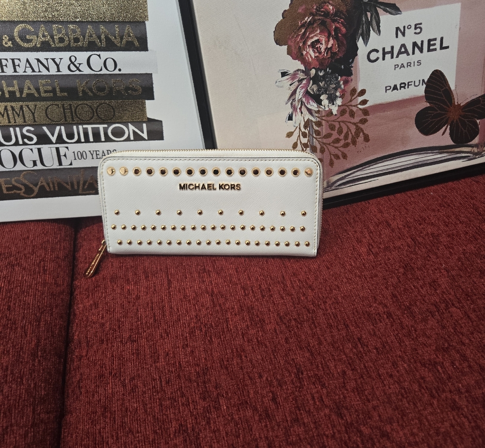 Michael Kors White Zip Wallet with Gold Studs
